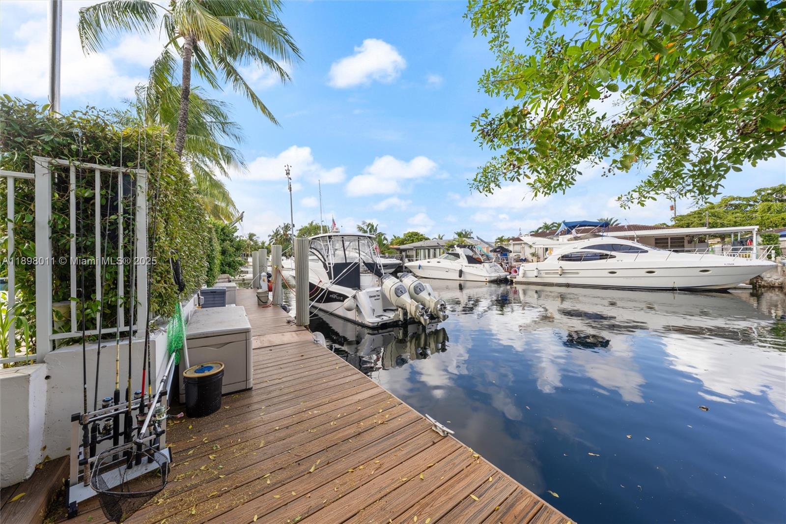 VENETIAN SEC KEYSTONE POI - Residential