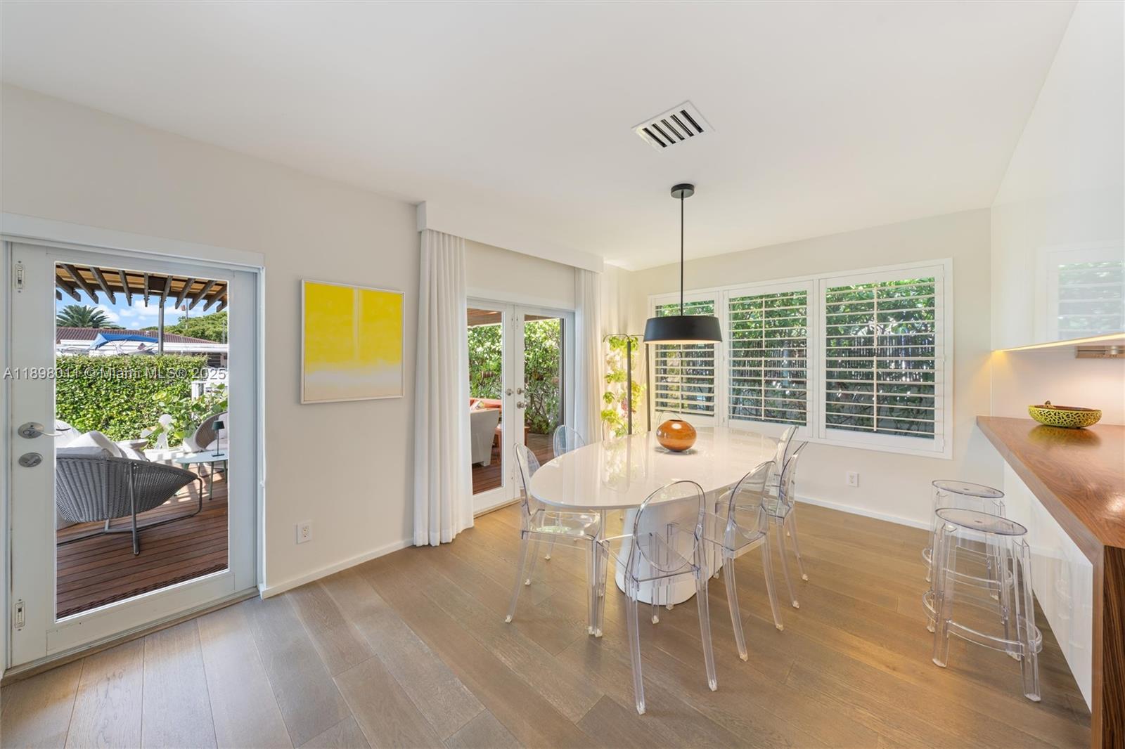 VENETIAN SEC KEYSTONE POI - Residential