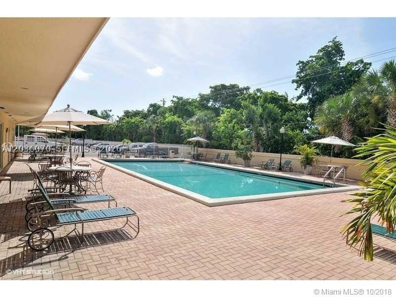 1800 Sans Souci Blvd 317, North Miami FL 33181