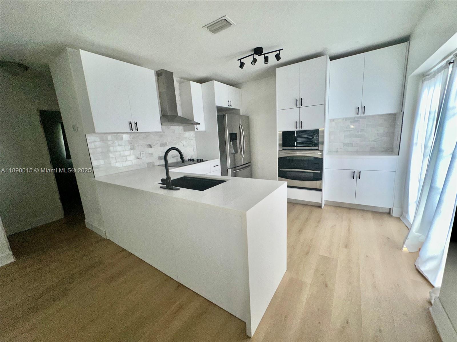 NEW SO MIAMI HEIGHTS SEC - Residential