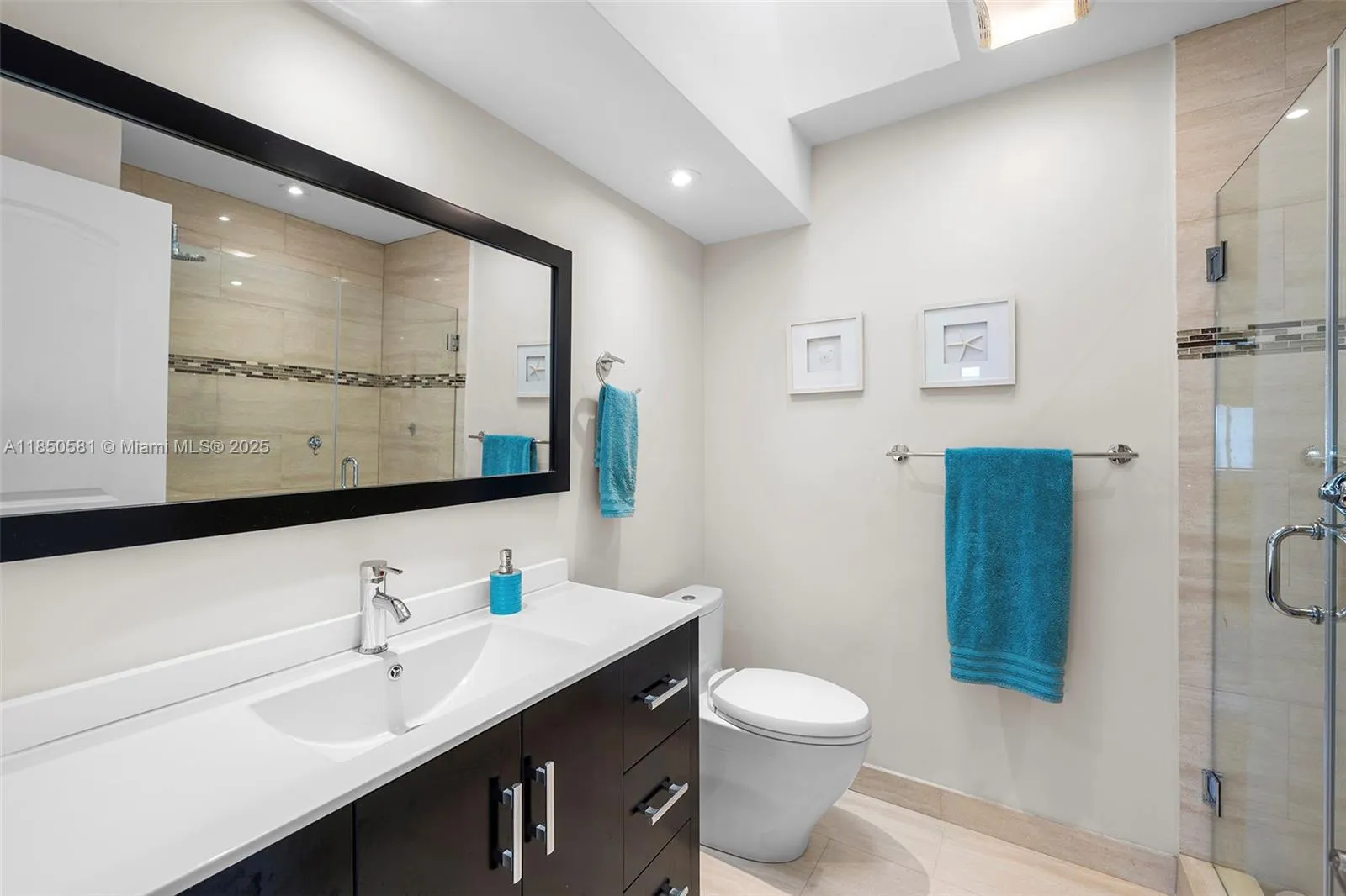 Aventura, Florida 33180, United States, 4 Bedrooms Bedrooms, ,3 BathroomsBathrooms,Residential,Active,190292