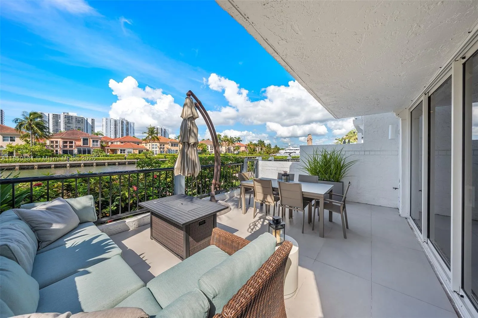 Aventura, Florida 33180, United States, 4 Bedrooms Bedrooms, ,3 BathroomsBathrooms,Residential,Active,190292