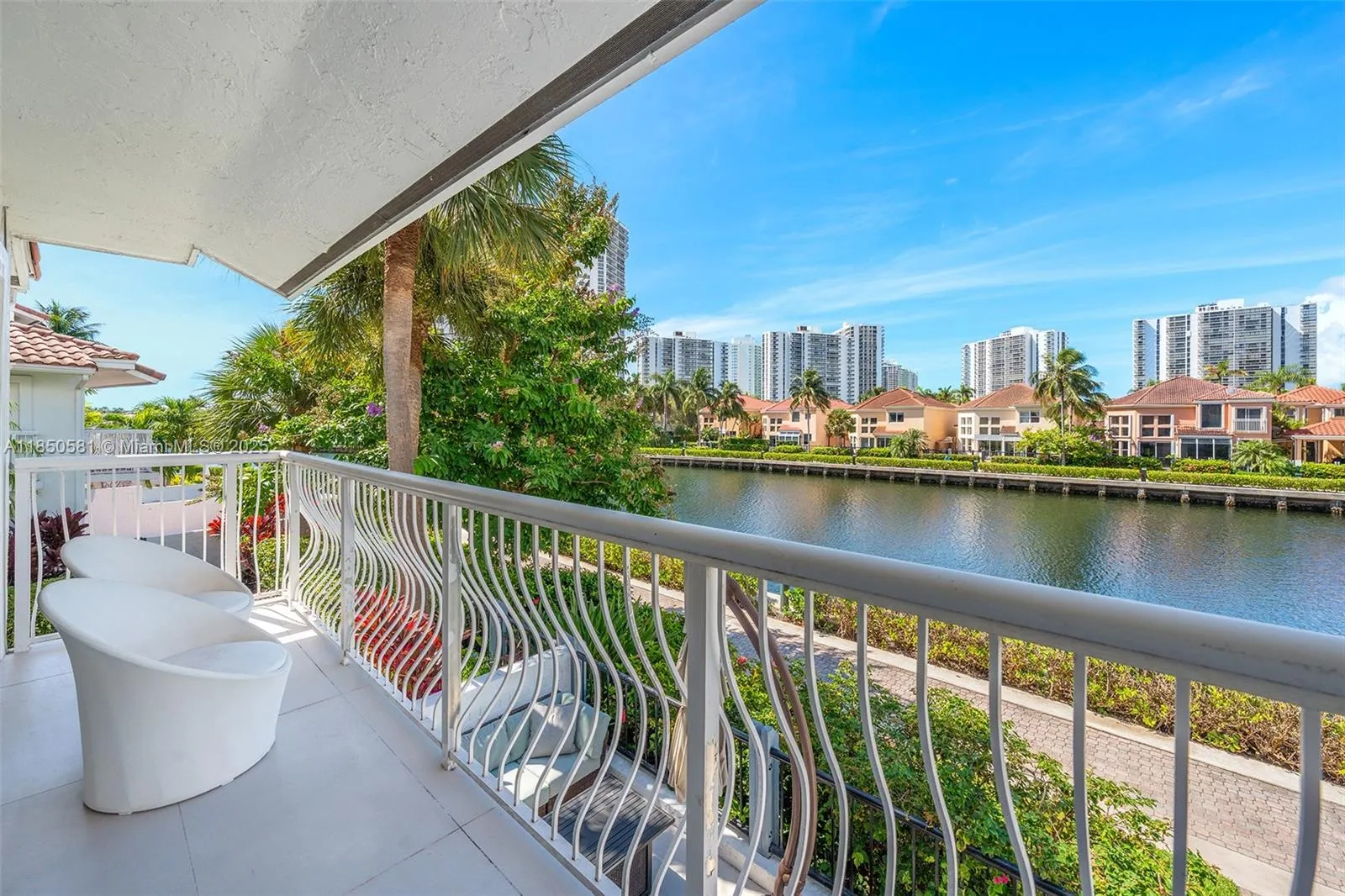 Aventura, Florida 33180, United States, 4 Bedrooms Bedrooms, ,3 BathroomsBathrooms,Residential,Active,190292