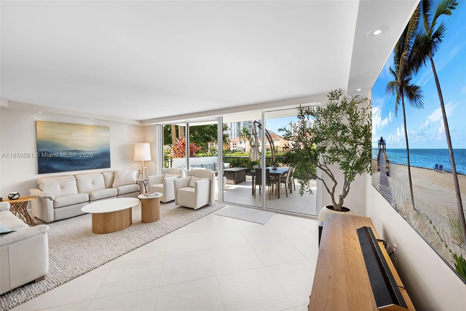 Aventura, Florida 33180, United States, 4 Bedrooms Bedrooms, ,3 BathroomsBathrooms,Residential,Active,190292