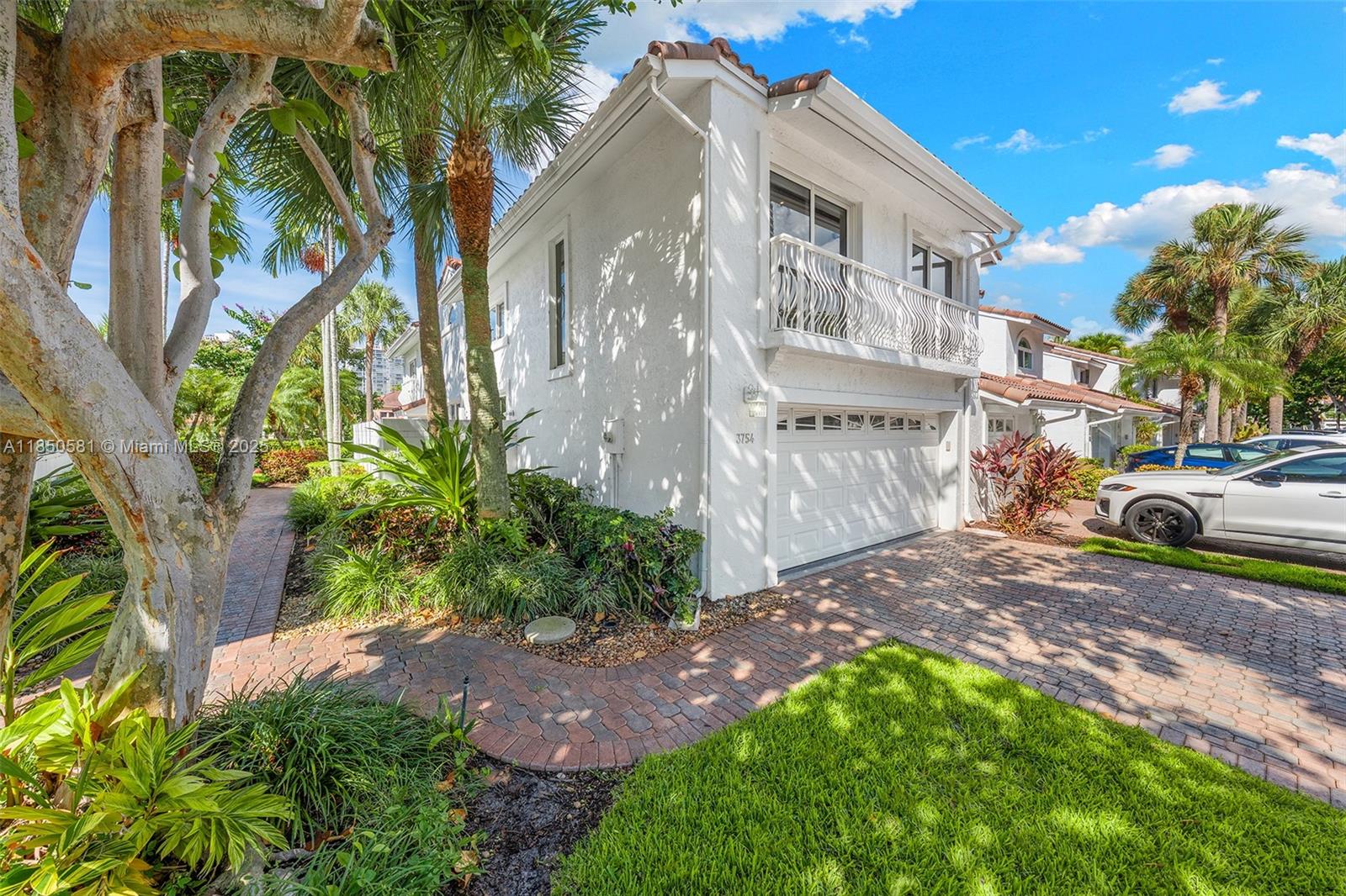 3754 NE 209th Ter