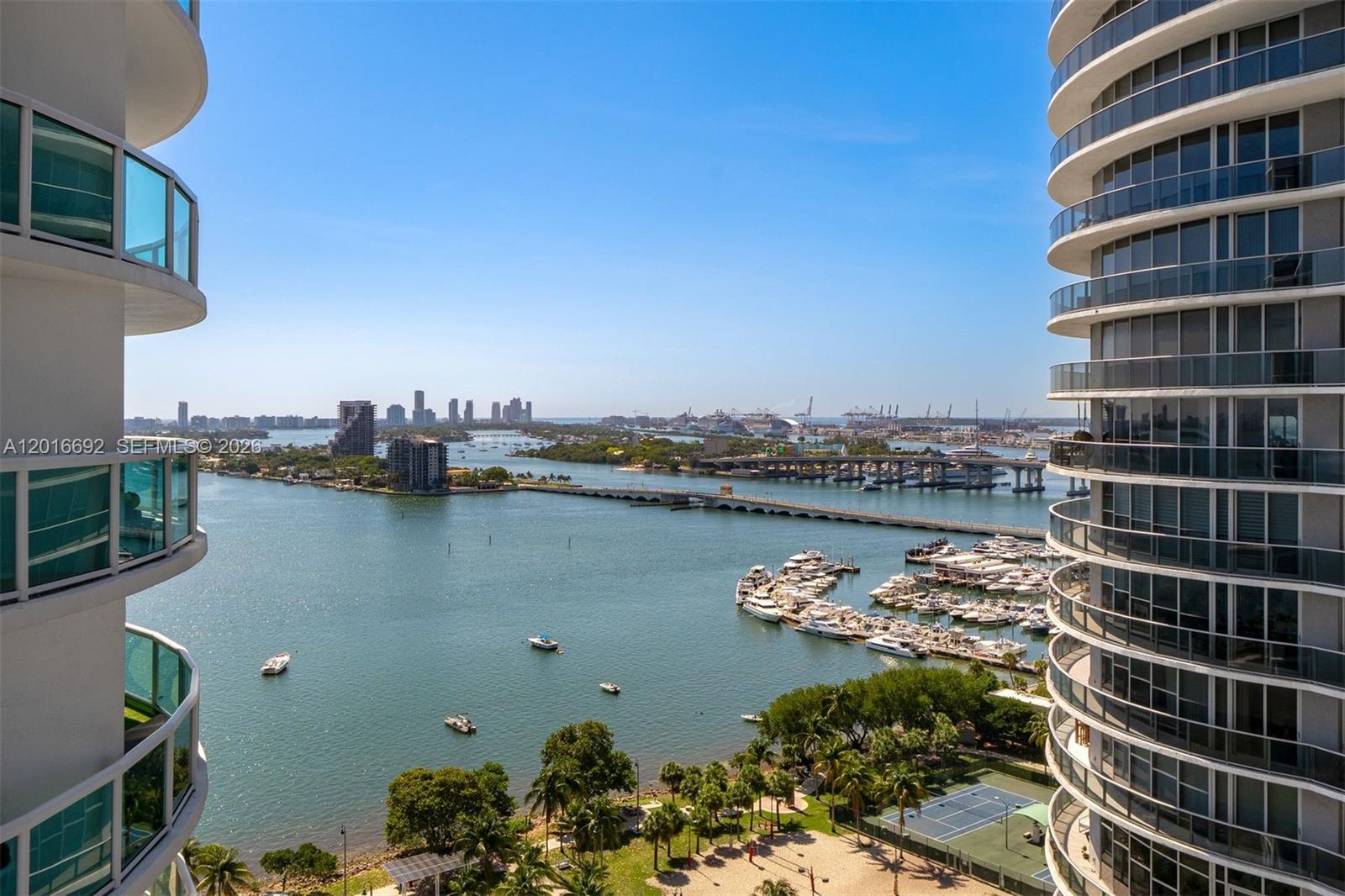 1800 CLUB CONDO - Residential Lease