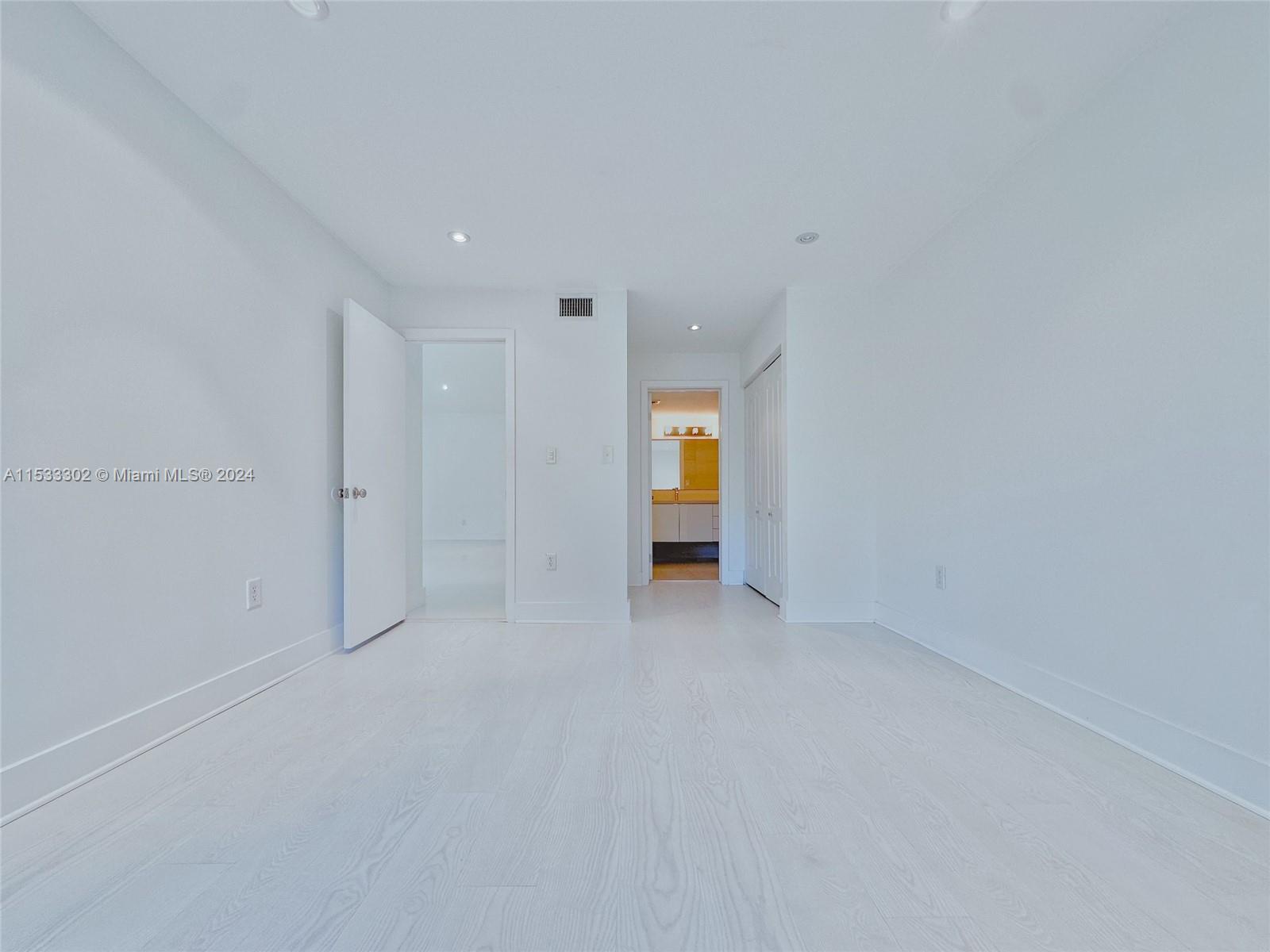 THE GREENS AT DORAL CONDO - Residential Lease