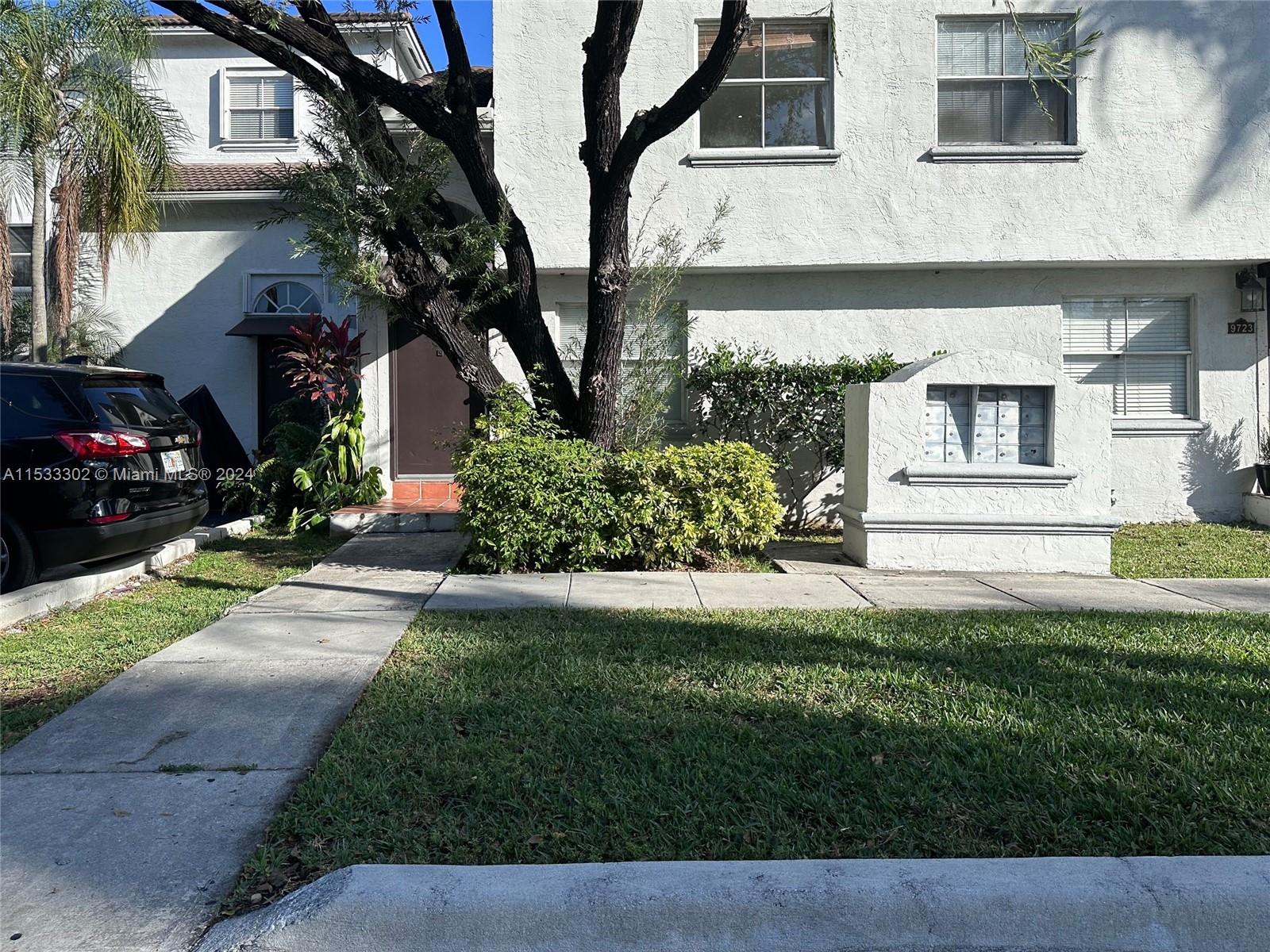 THE GREENS AT DORAL CONDO - Residential Lease