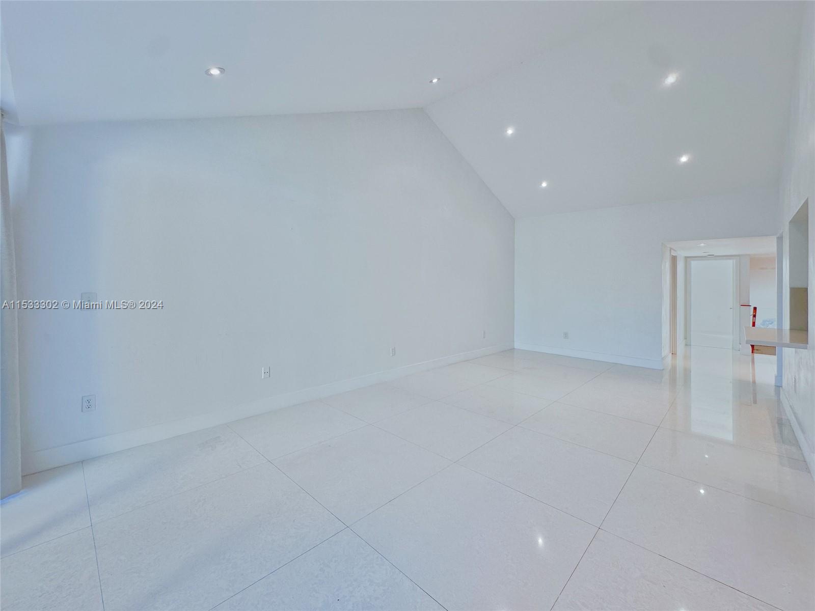 THE GREENS AT DORAL CONDO - Residential Lease