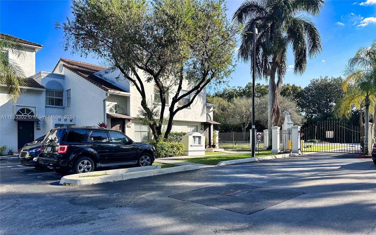 THE GREENS AT DORAL CONDO - Residential Lease