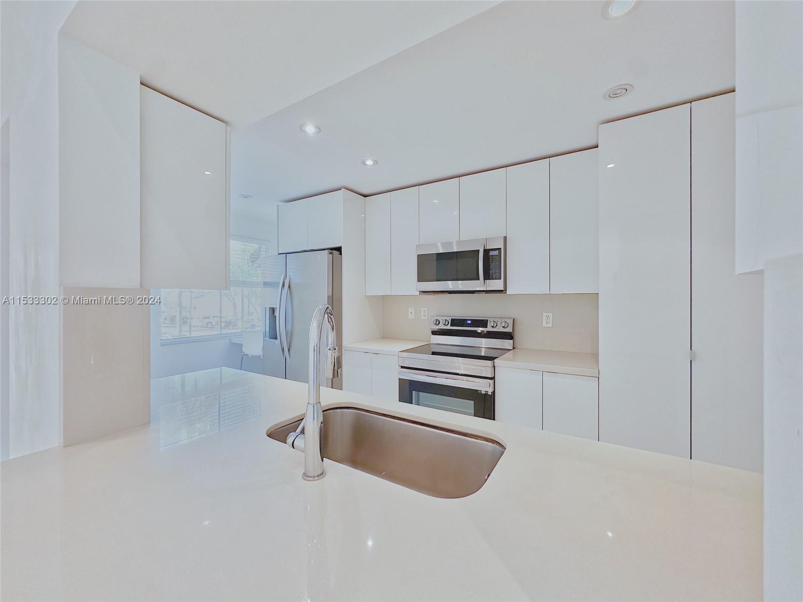 THE GREENS AT DORAL CONDO - Residential Lease