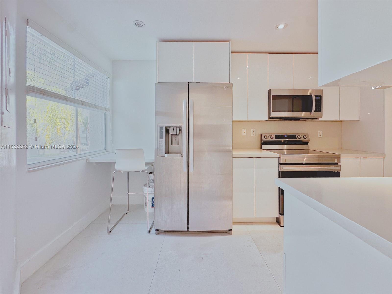 THE GREENS AT DORAL CONDO - Residential Lease