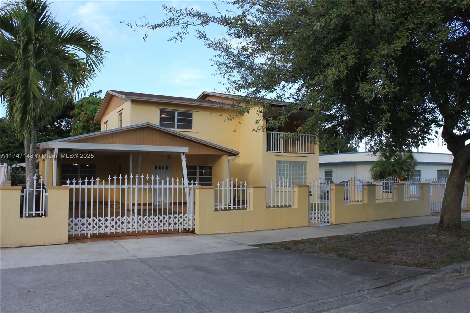 Rental Property at 971 E 18th St 1, Hialeah, Miami-Dade County, Florida - Bedrooms: 4 
Bathrooms: 2  - $3,445 MO.
