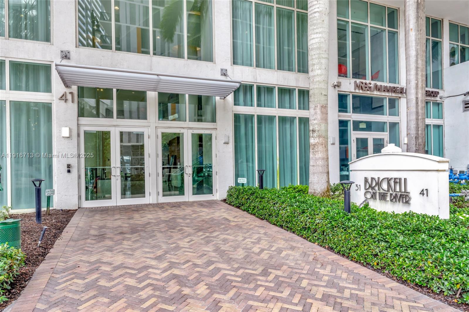 BRICKELL ON THE RIVER S T - Residential