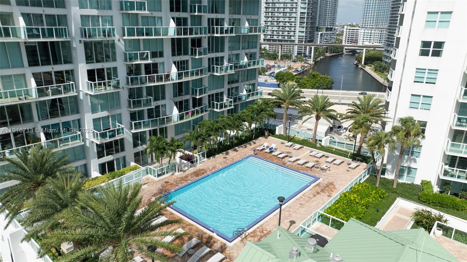 BRICKELL ON THE RIVER S T - Residential