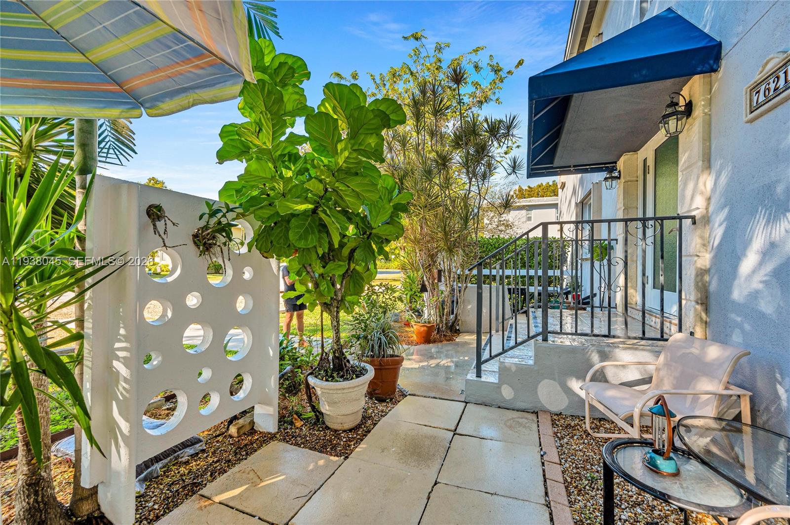 ARBORS CONDO - Residential