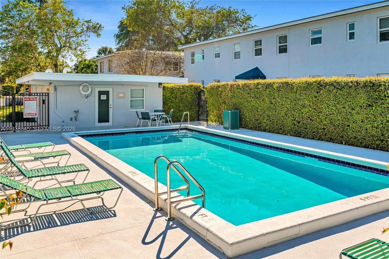 ARBORS CONDO - Residential