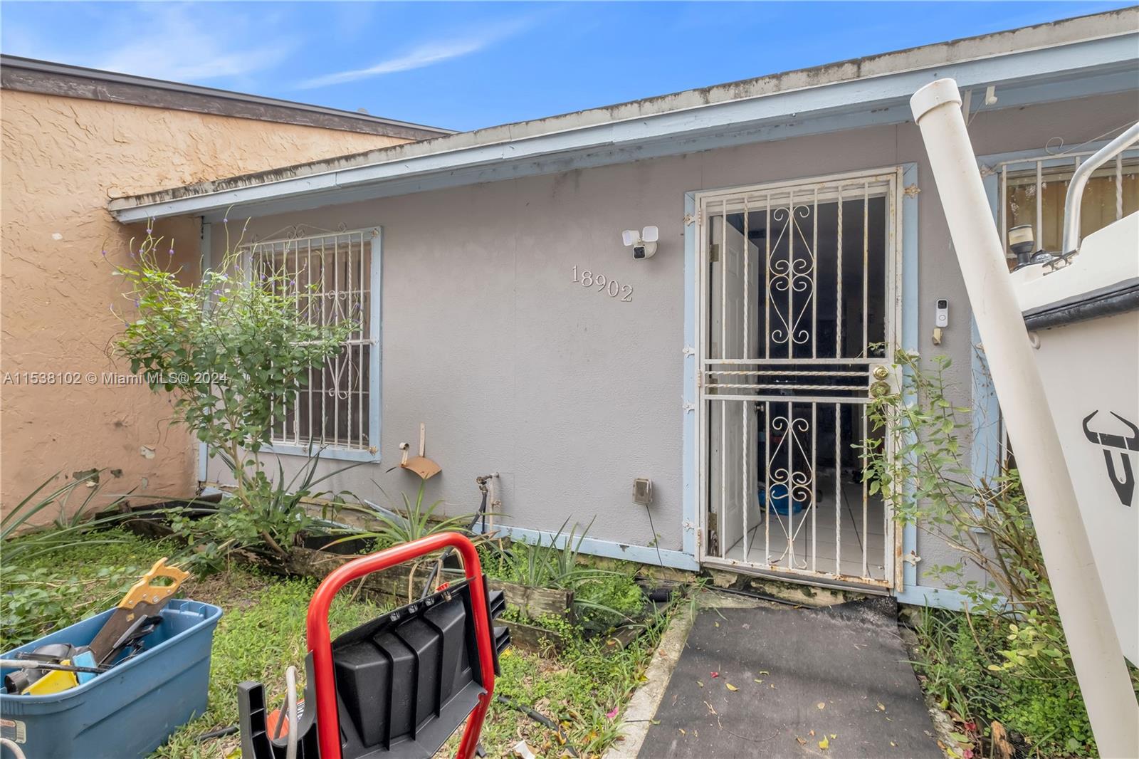 Property for Sale at 18902 Nw 46th Ave 18902, Miami Gardens, Broward County, Florida - Bedrooms: 2 
Bathrooms: 2  - $225,000