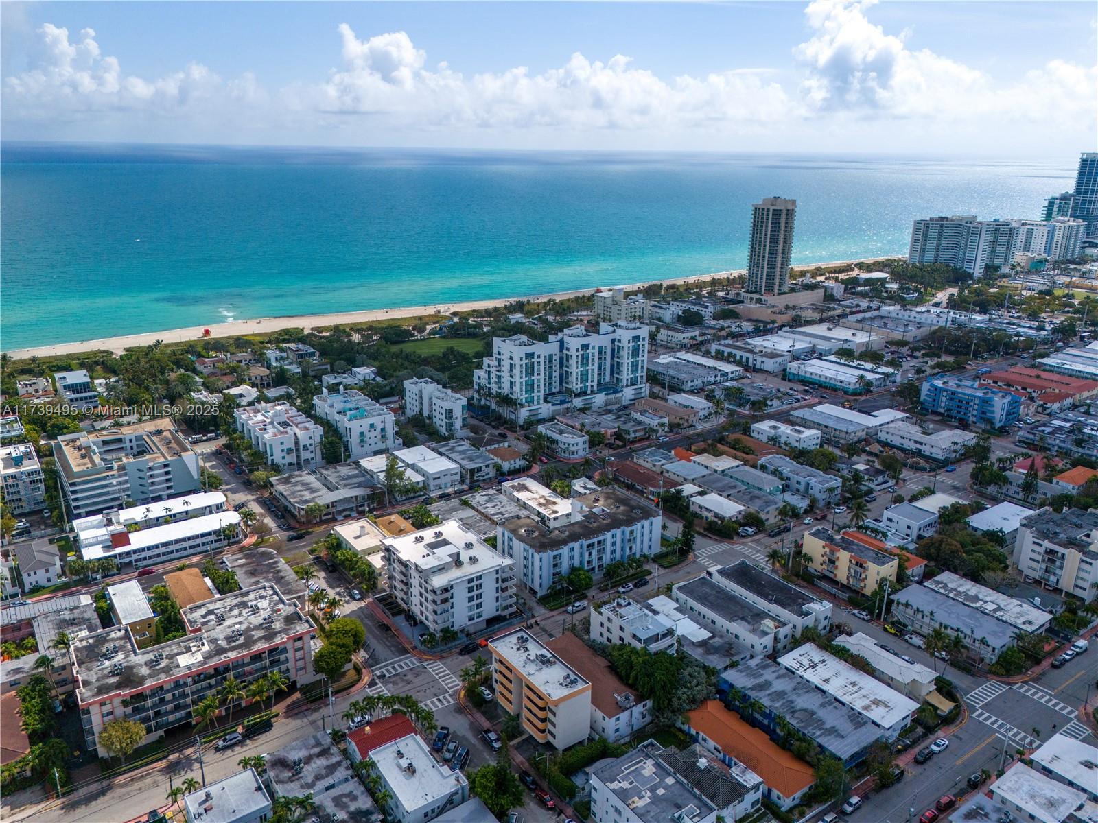 BRISAS DEL MAR CONDO - Residential