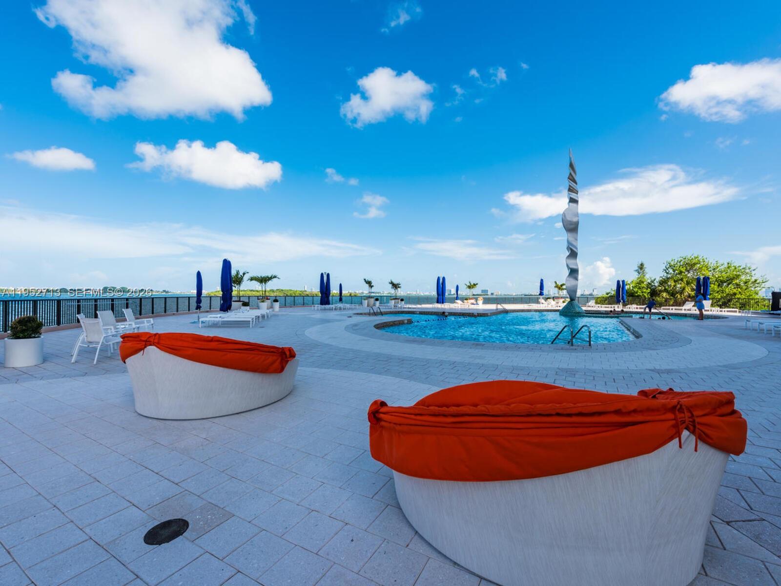 CRICKET CLUB CONDO - Residential