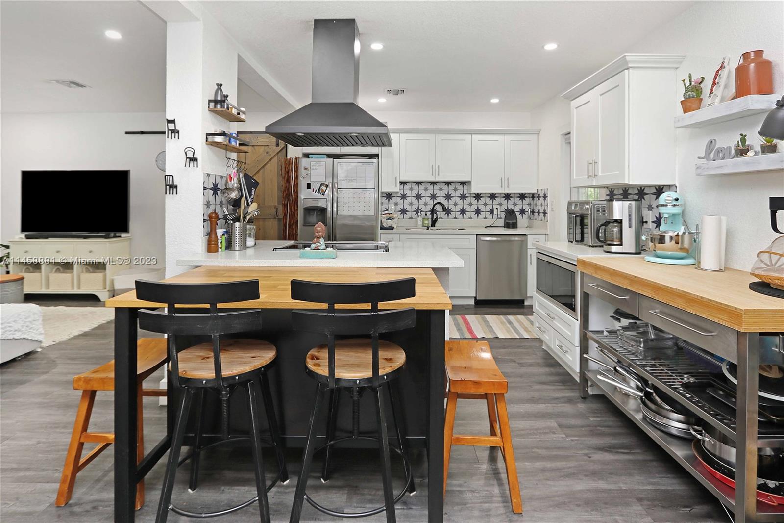 Miami, Florida 33168, United States, 3 Bedrooms Bedrooms, ,2 BathroomsBathrooms,Residential,Active,70170