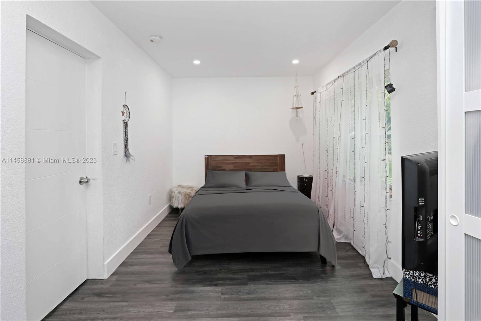 Miami, Florida 33168, United States, 3 Bedrooms Bedrooms, ,2 BathroomsBathrooms,Residential,Active,70170