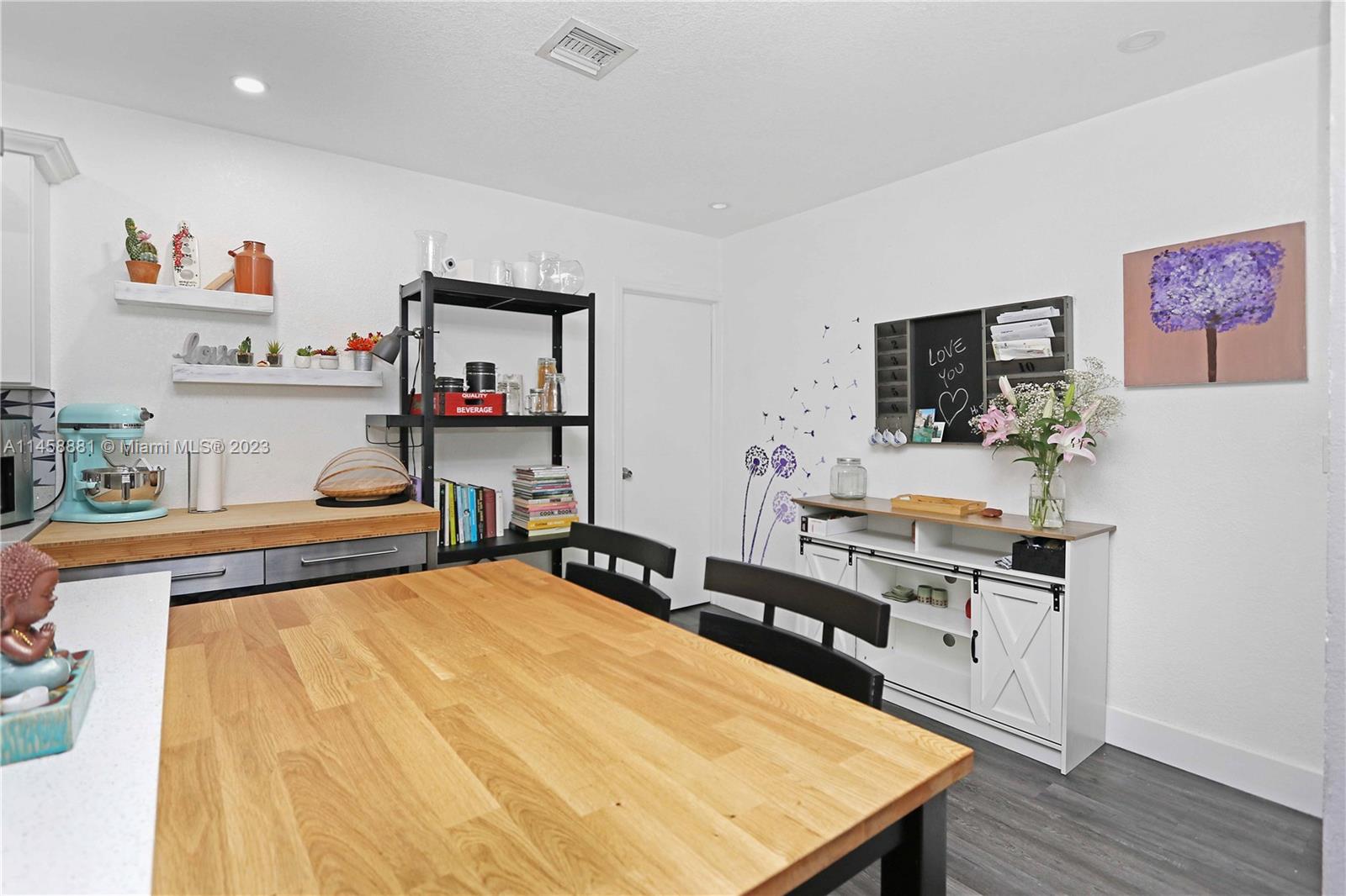 Miami, Florida 33168, United States, 3 Bedrooms Bedrooms, ,2 BathroomsBathrooms,Residential,Active,70170