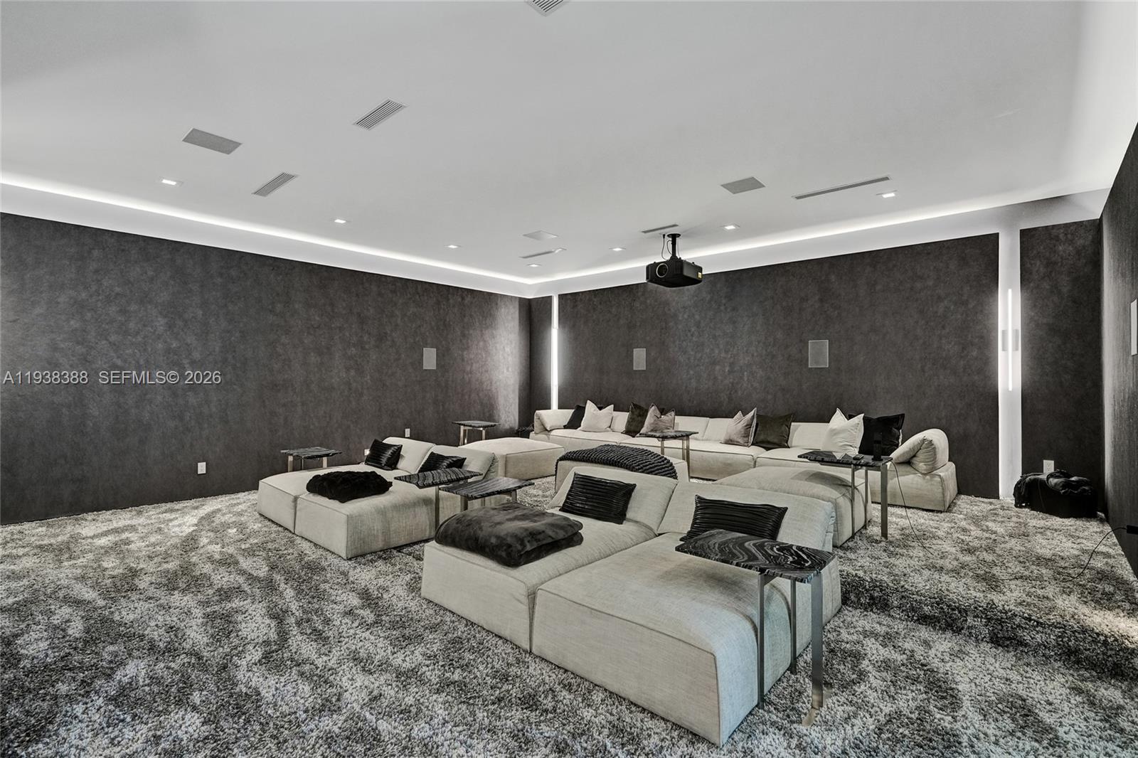 CLINGANS COVE - Residential