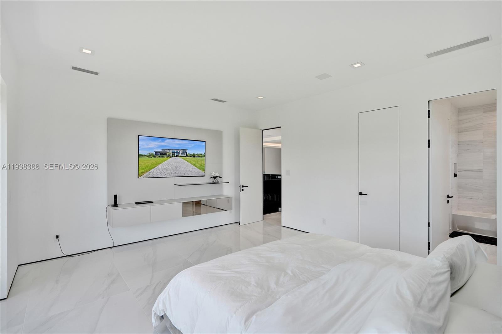 CLINGANS COVE - Residential