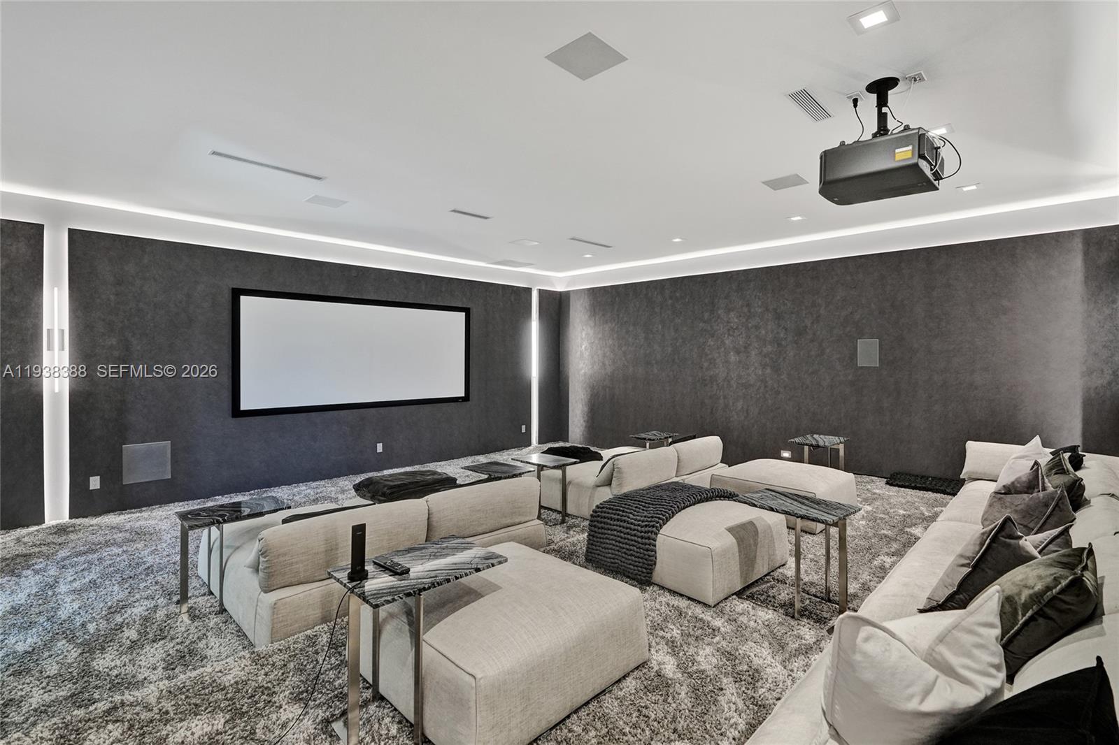 CLINGANS COVE - Residential