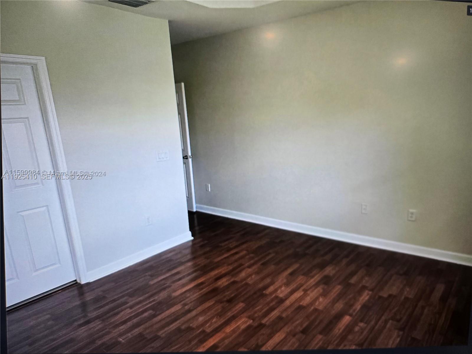 VILLAS AT CARMEL CONDO NO - Residential