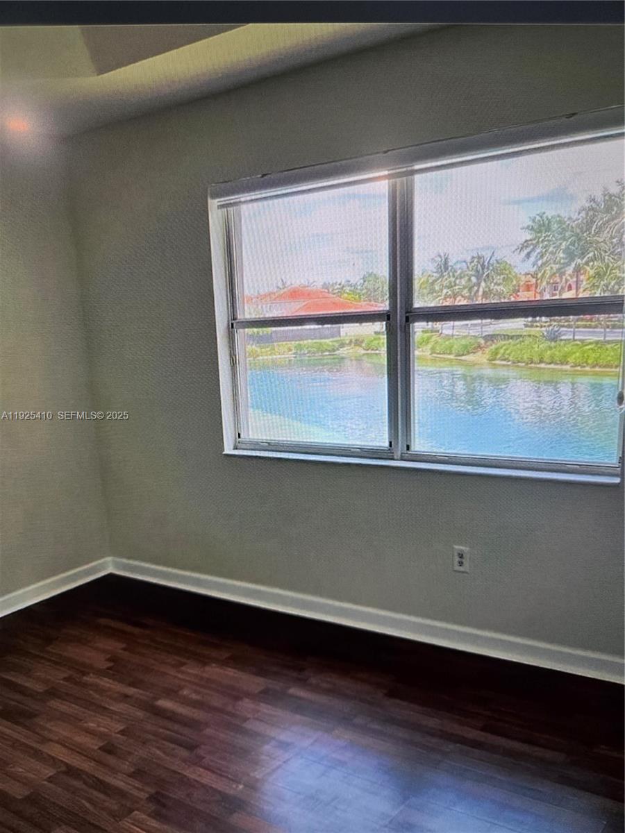 VILLAS AT CARMEL CONDO NO - Residential