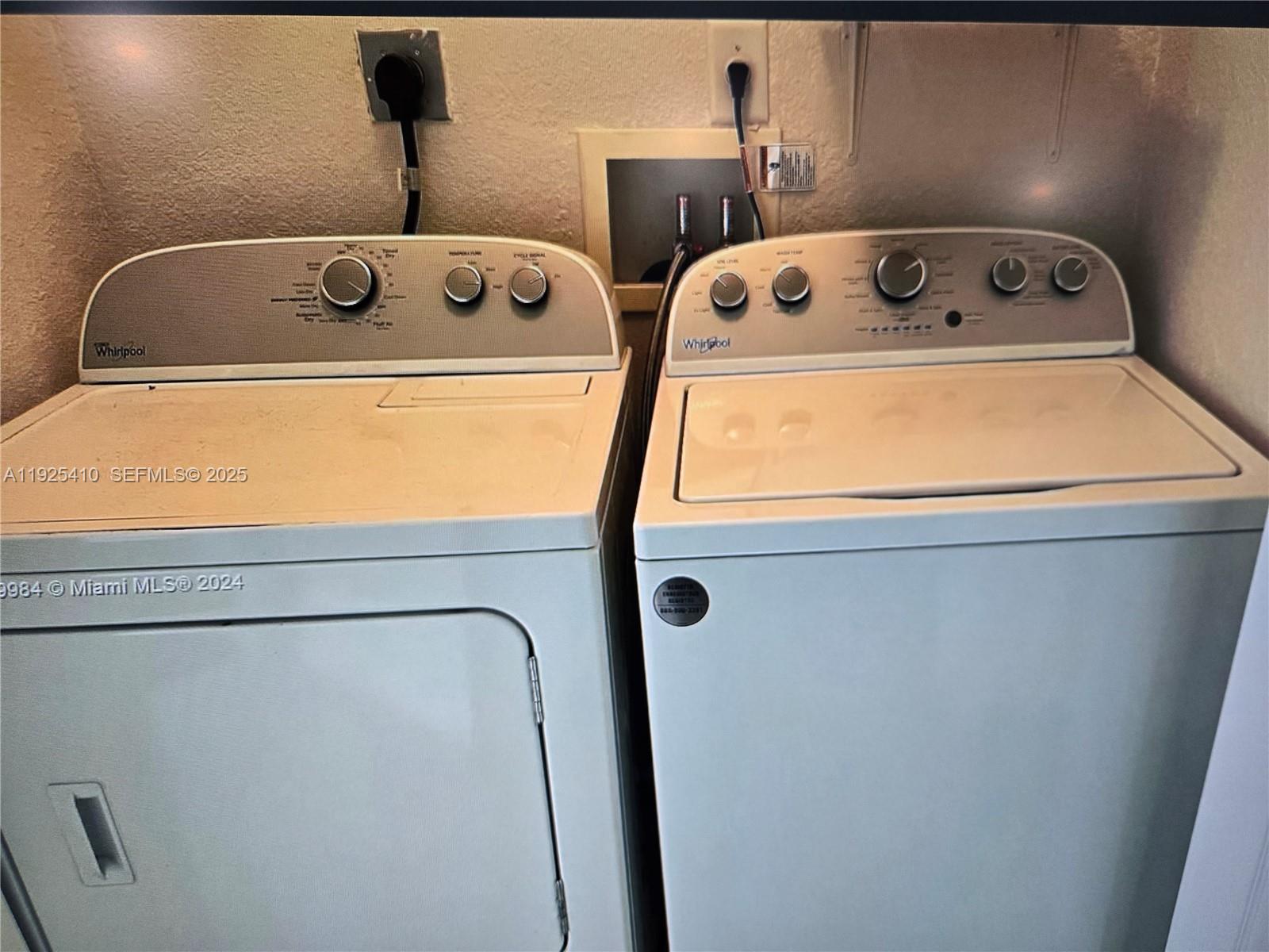 VILLAS AT CARMEL CONDO NO - Residential