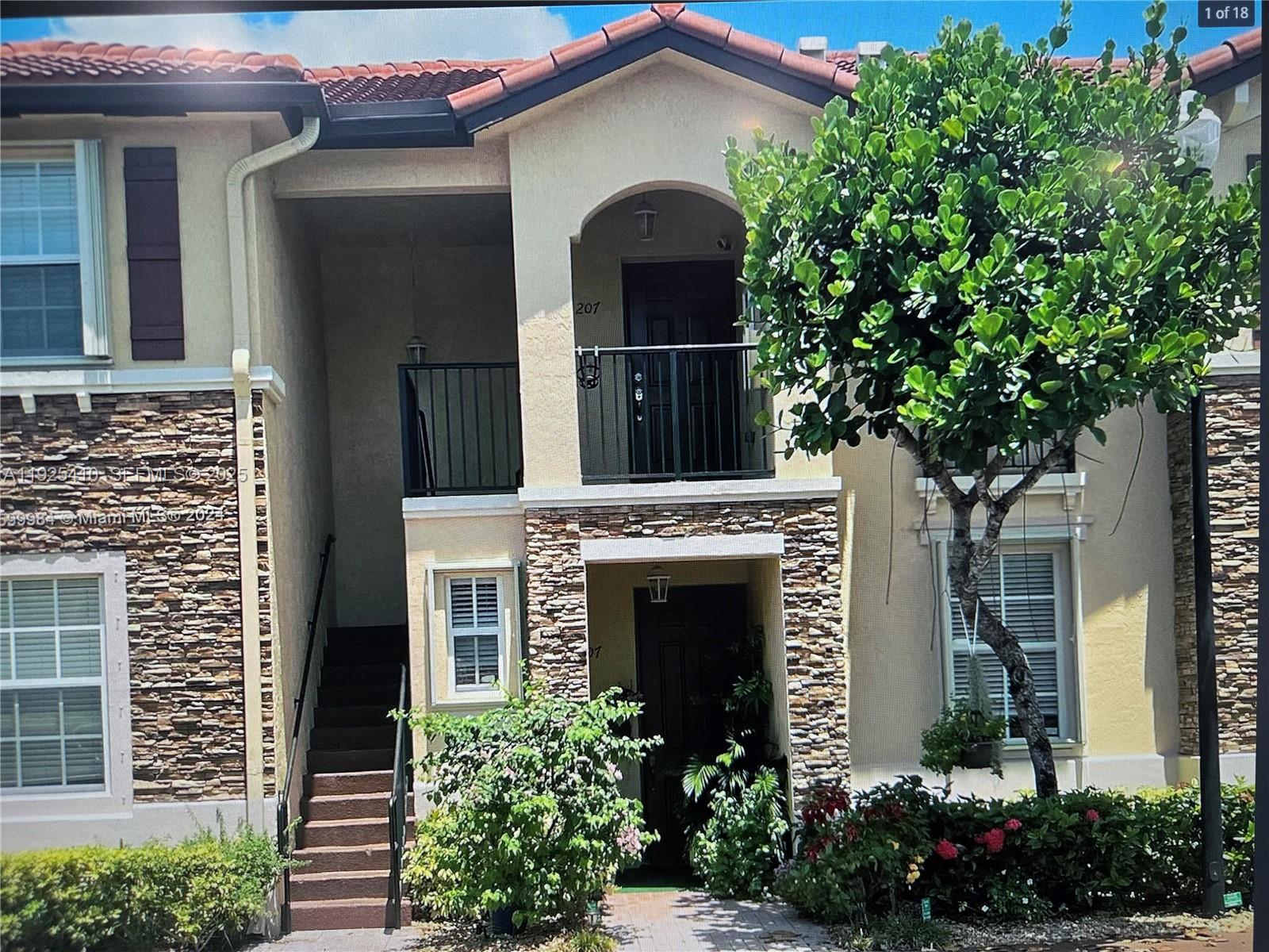 VILLAS AT CARMEL CONDO NO - Residential