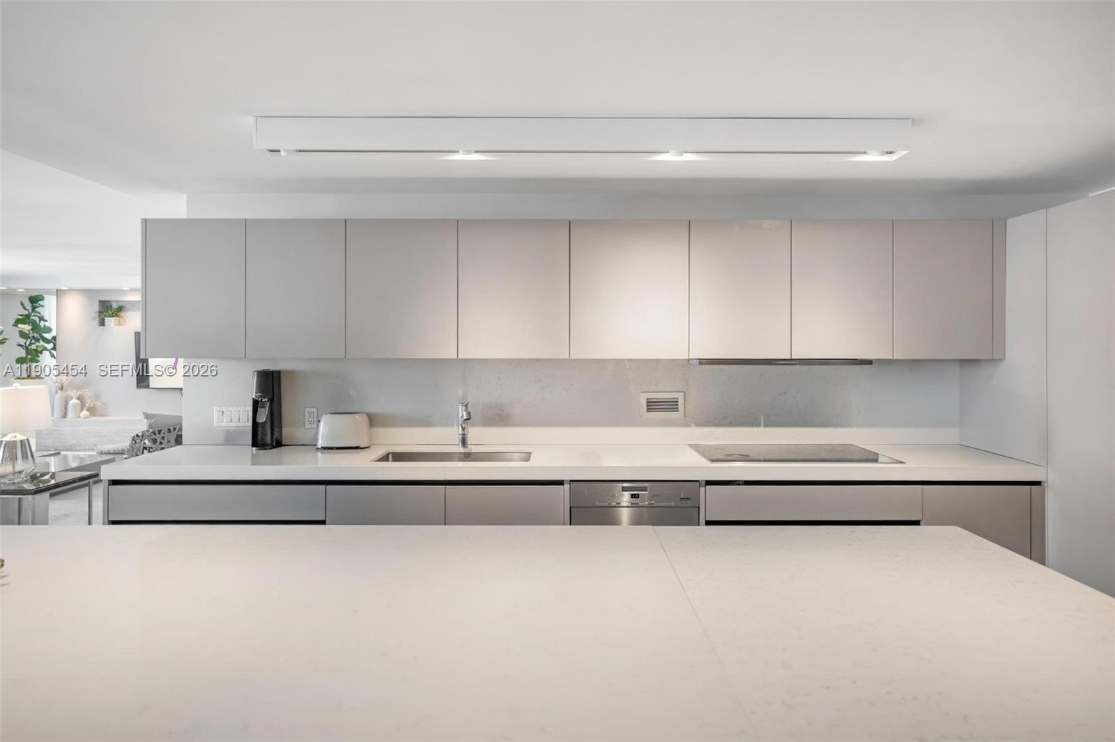 RONEY PALACE CONDO - Residential