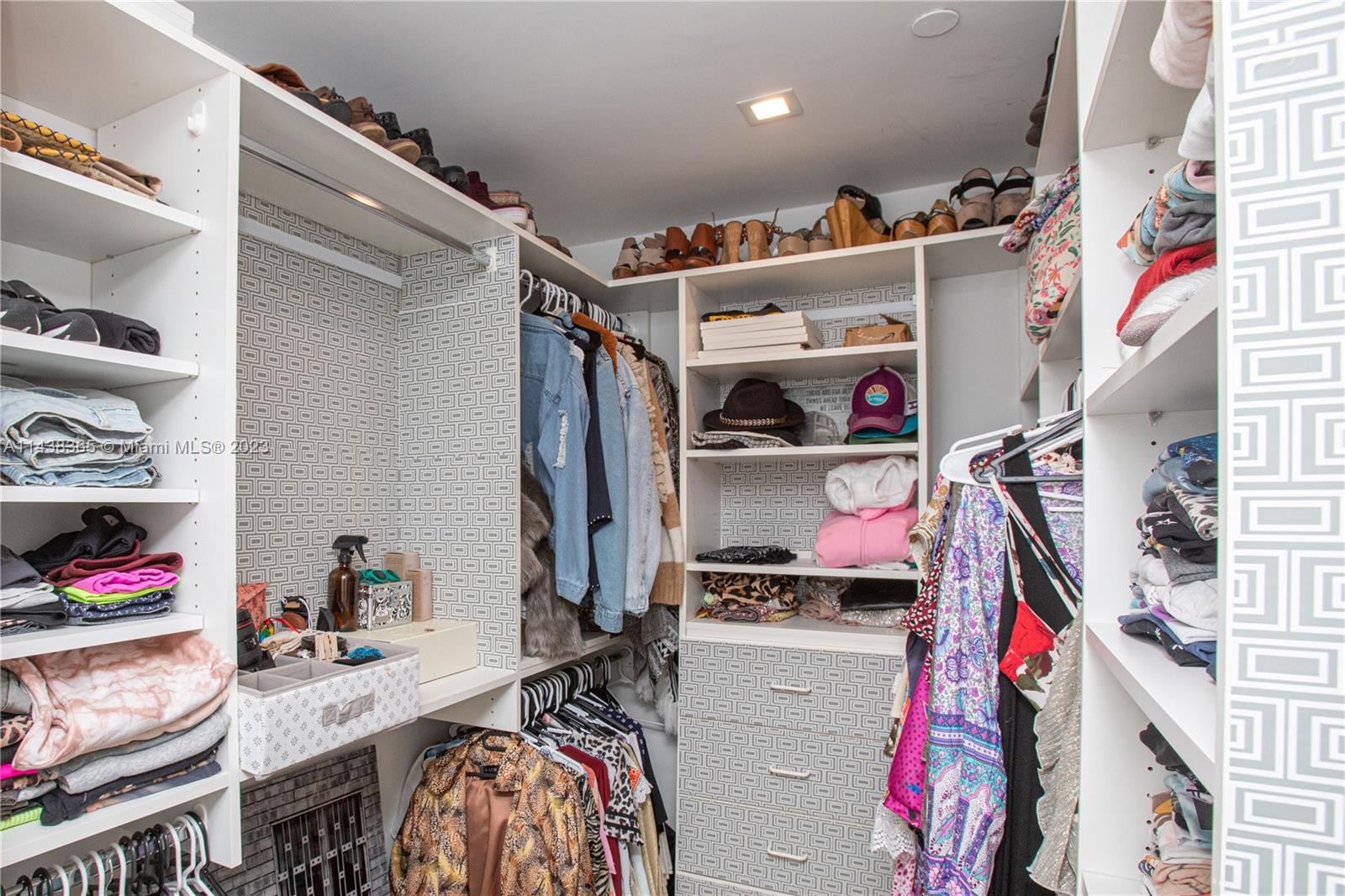 LAKE VILLA TWO CONDO - Residential