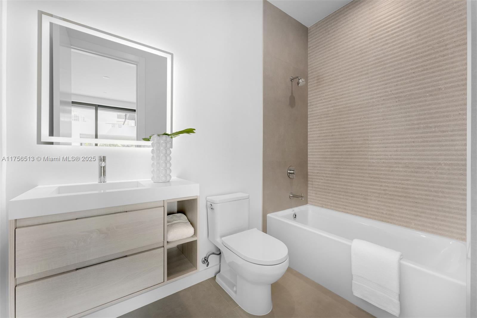NORTH KENDALL - Residential