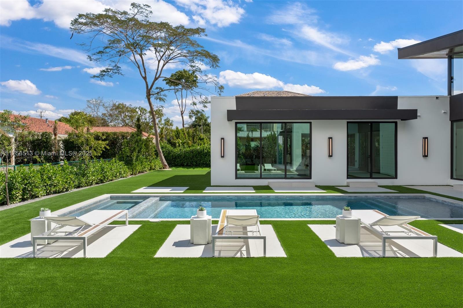 NORTH KENDALL - Residential