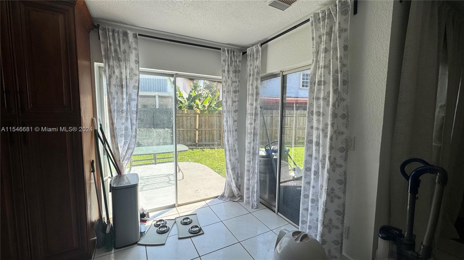 WESTWIND LAKES SEC 6 - Residential