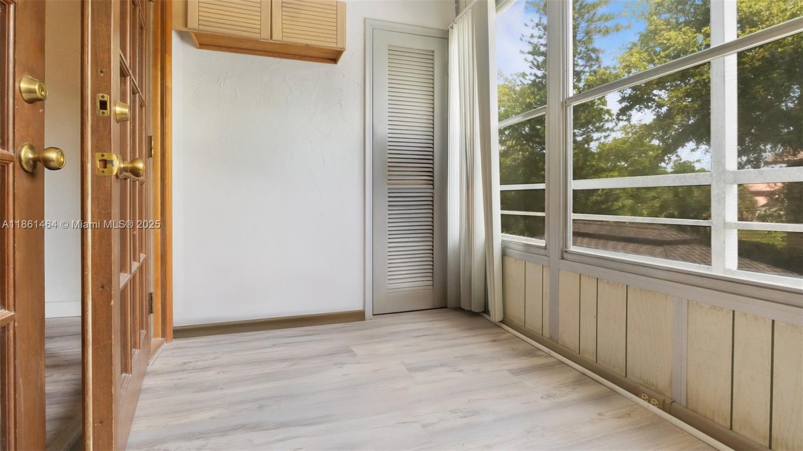 CORAL SPRING GARDENS EAST - Residential