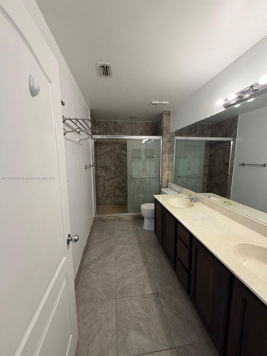 BOCA GARDENS 3 - Residential Lease