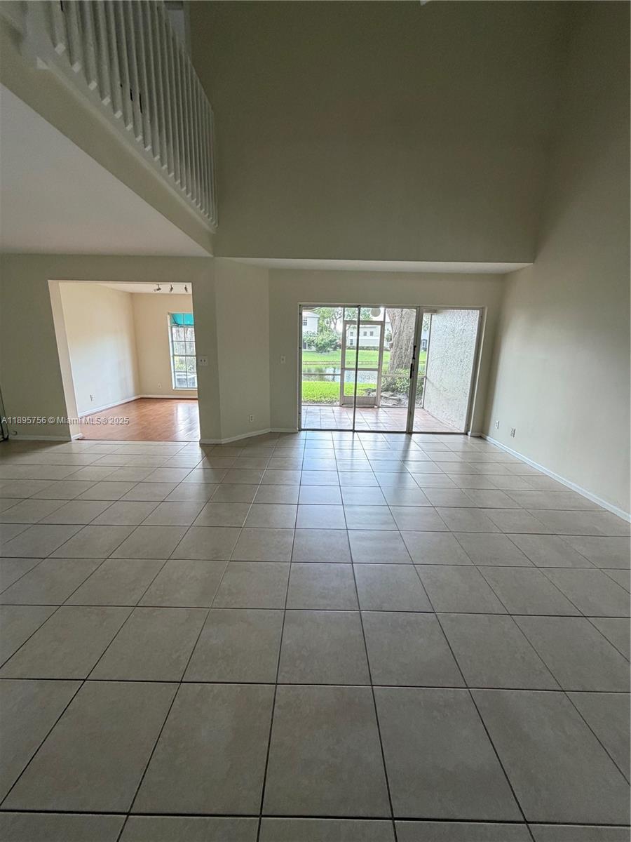 BOCA GARDENS 3 - Residential Lease