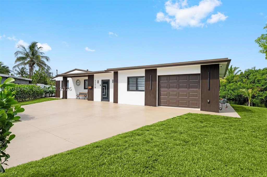 Photo of 1178 Grant St, Hollywood, FL 33019 (MLS # A12036945)