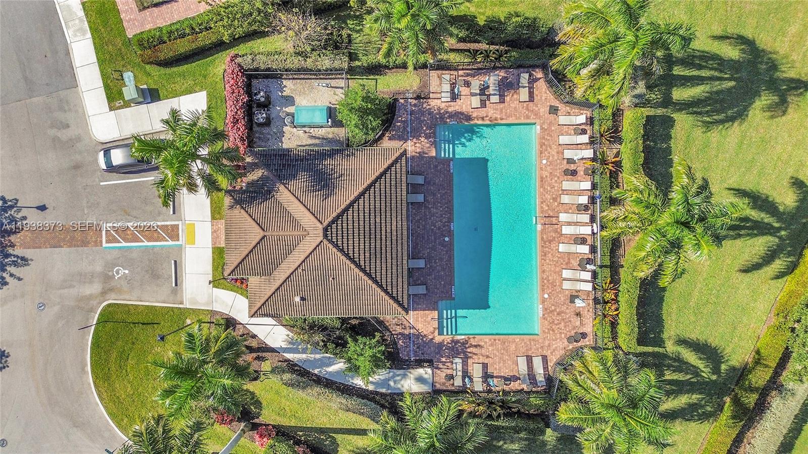 BOCA FLORES CONDO - Residential