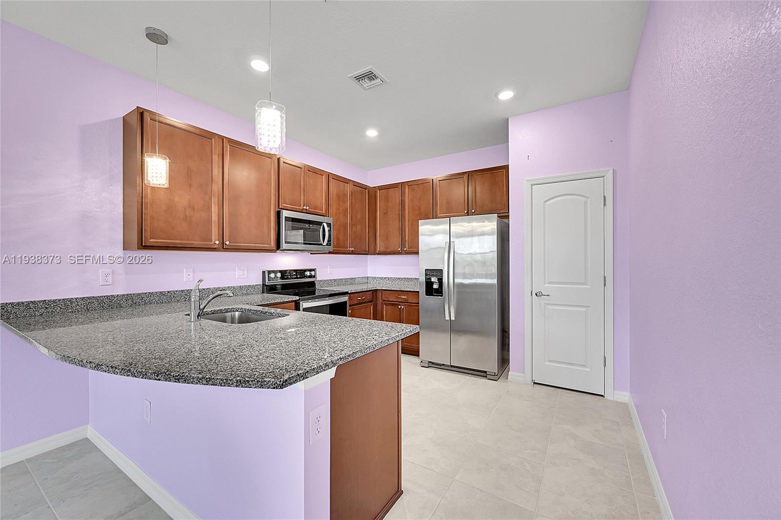 BOCA FLORES CONDO - Residential