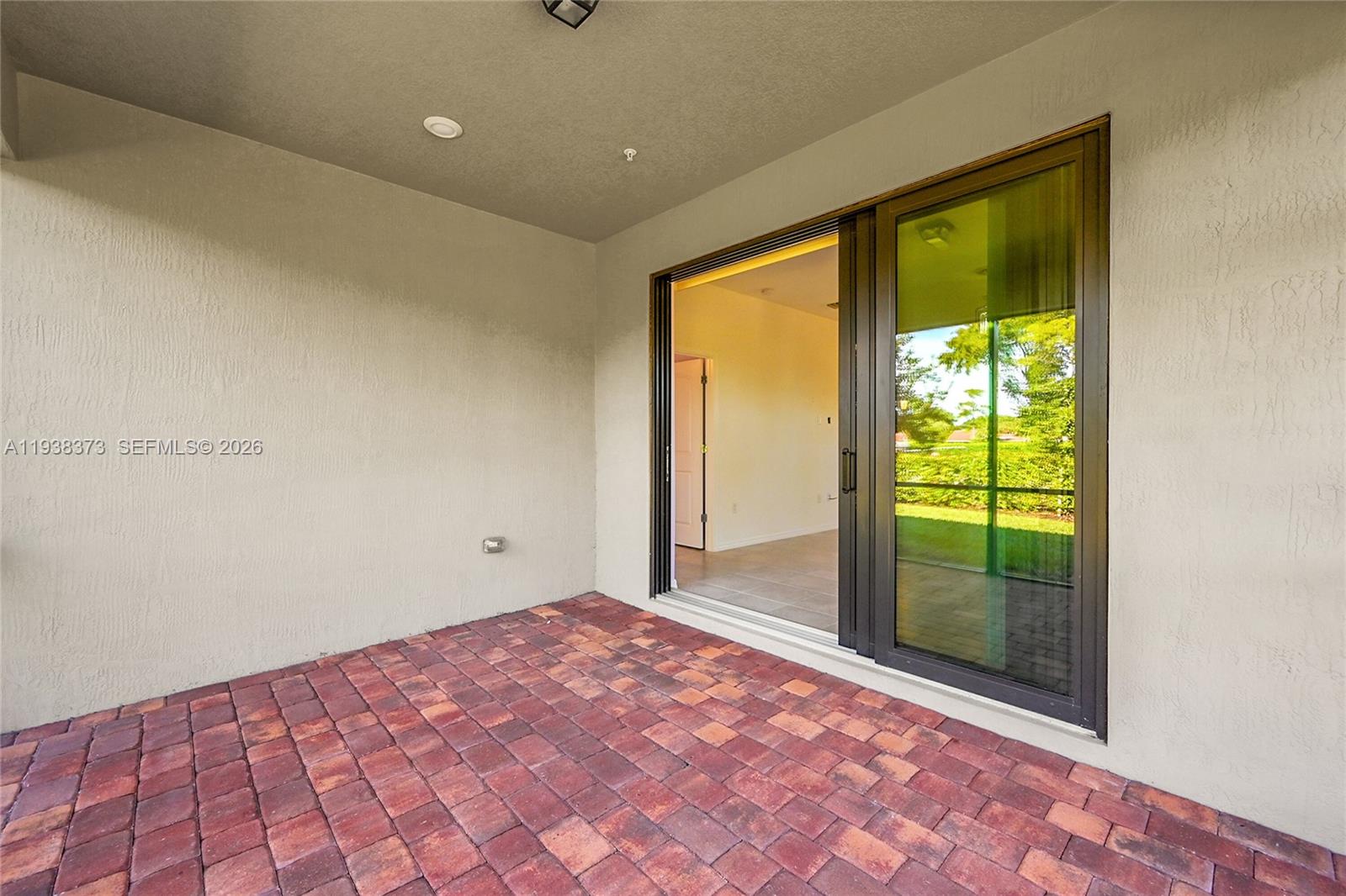 BOCA FLORES CONDO - Residential