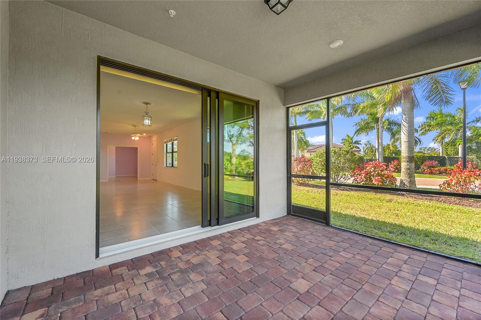 BOCA FLORES CONDO - Residential