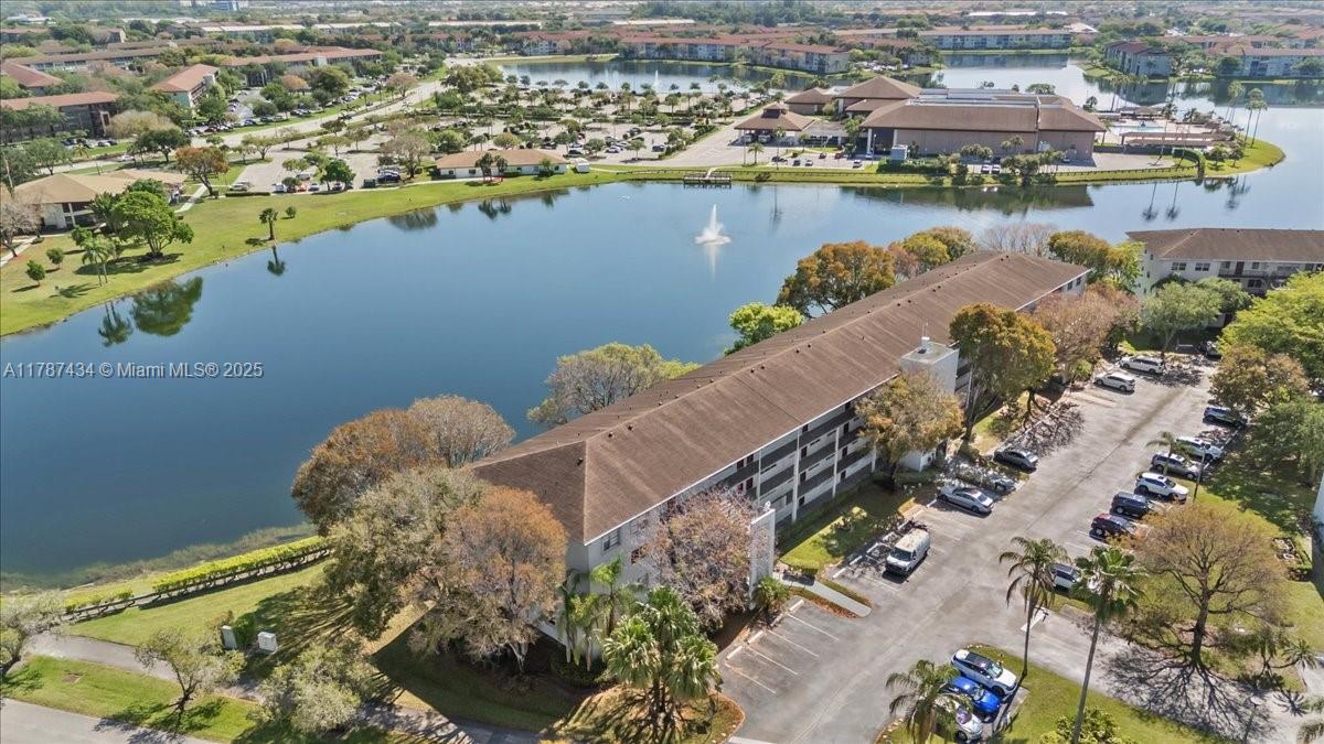 Property for Sale at 1251 Sw 134th Way 106A, Pembroke Pines, Miami-Dade County, Florida - Bedrooms: 2 
Bathrooms: 2  - $240,000