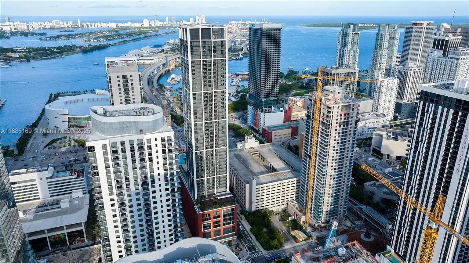 NATIIVO / GALE RESIDENCES - Residential