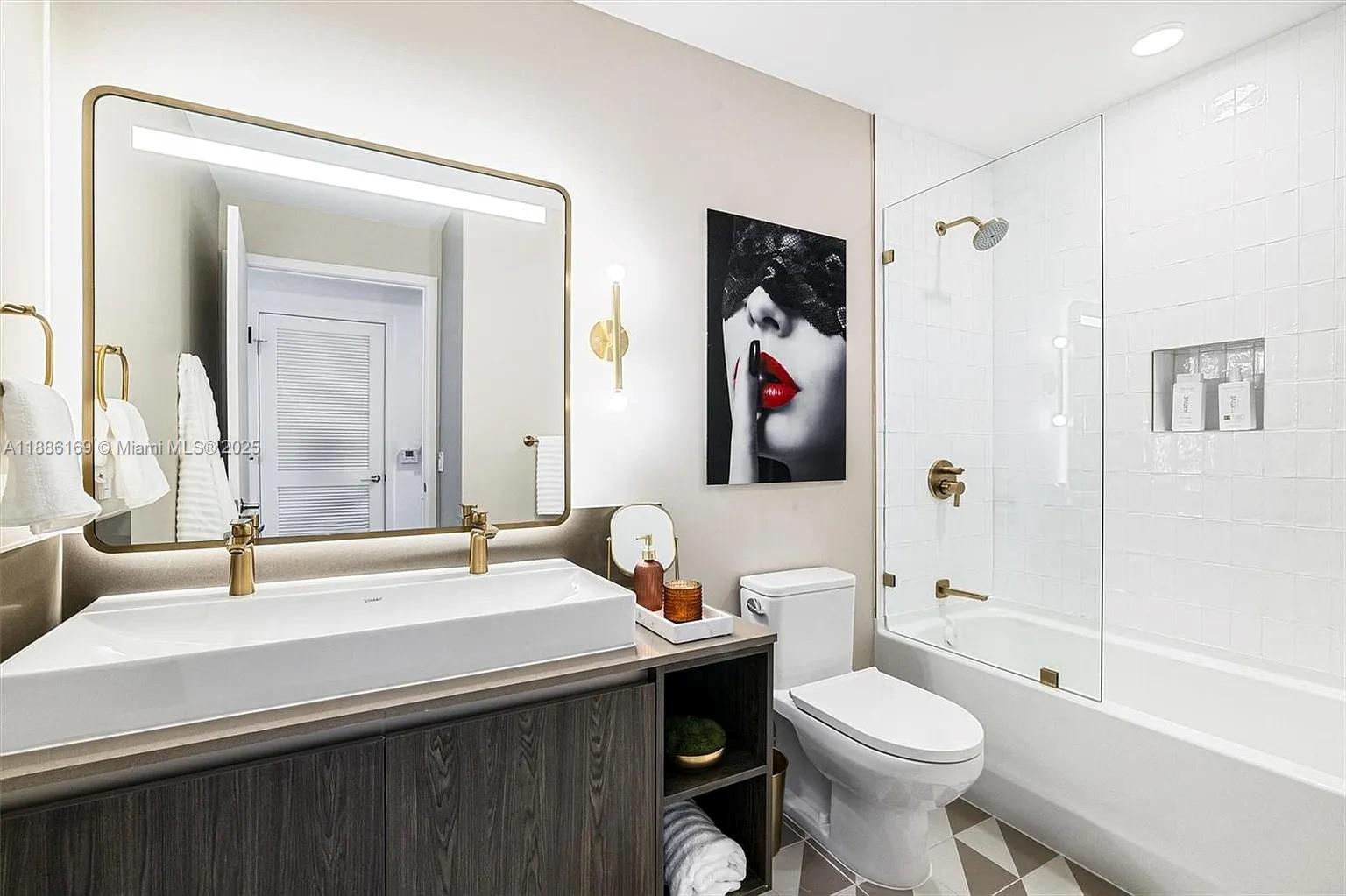 NATIIVO / GALE RESIDENCES - Residential